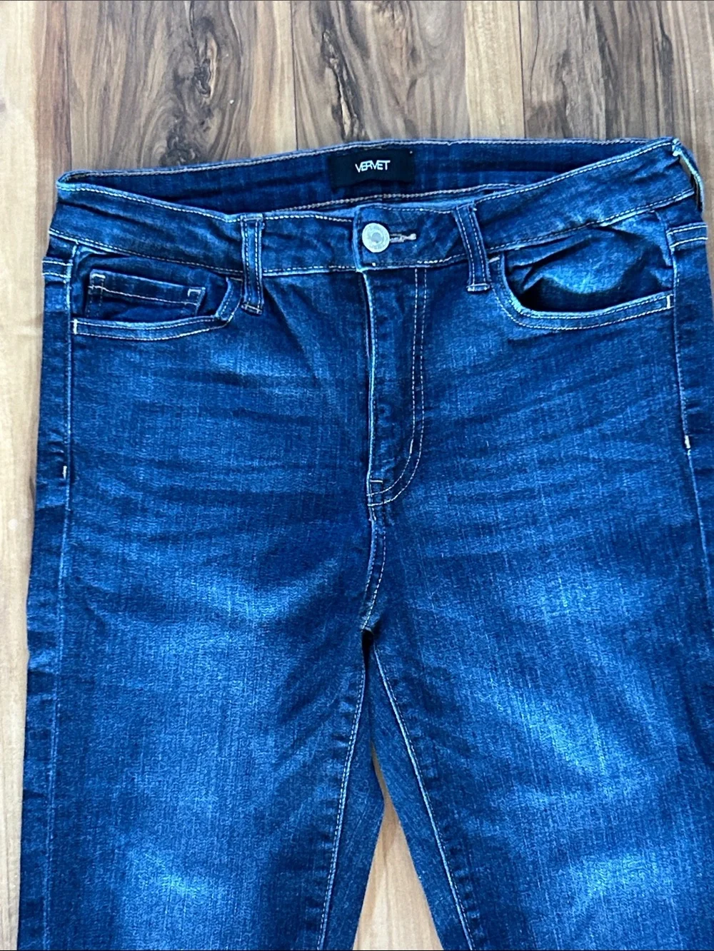 Vervet Ankle Skinny Jeans